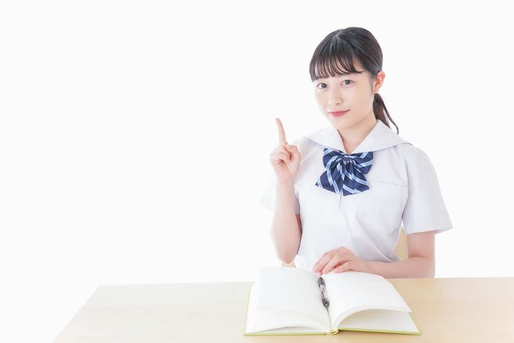 心理カウンセラーになるには文系・理系どちらを選ぶ？目的別の選択方法を解説